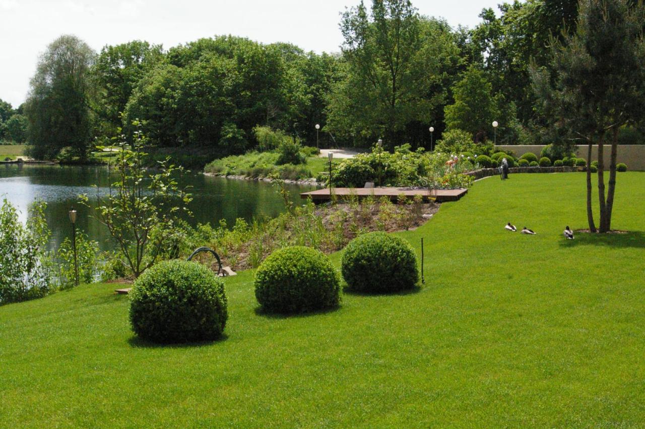 Lago Hotel & Restaurant Am See Ulm Eksteriør billede